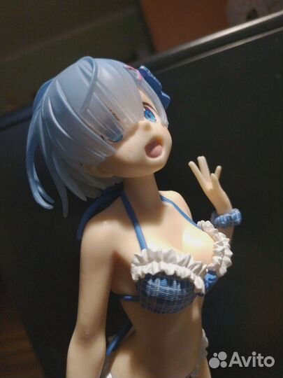 Аниме фигурка рем