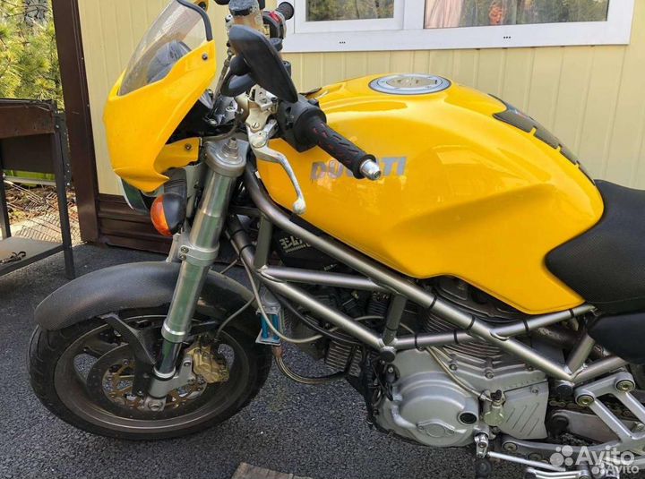 Ducati Monster 900 i e