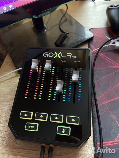 Tc Helicon Go XLR mini + Audio-Technica AT 2040