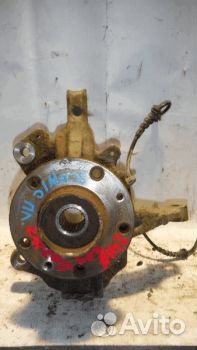 Кулак передний левый Рено