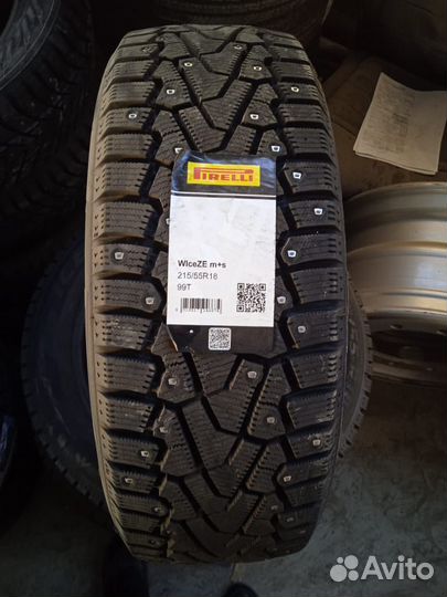 Pirelli Ice Zero 215/55 R18 99T