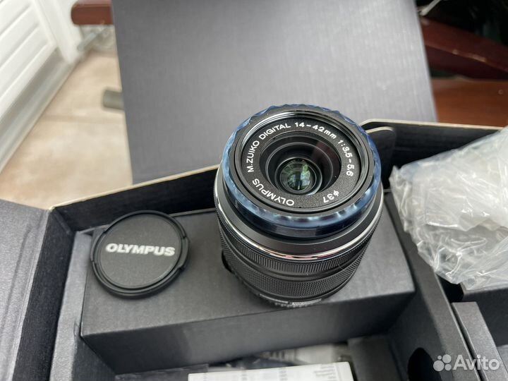 Фотоаппарат Olympus OM-D E-M10