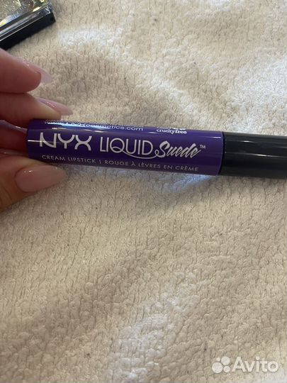 Жидкая помада NYX и тени, цена за всё