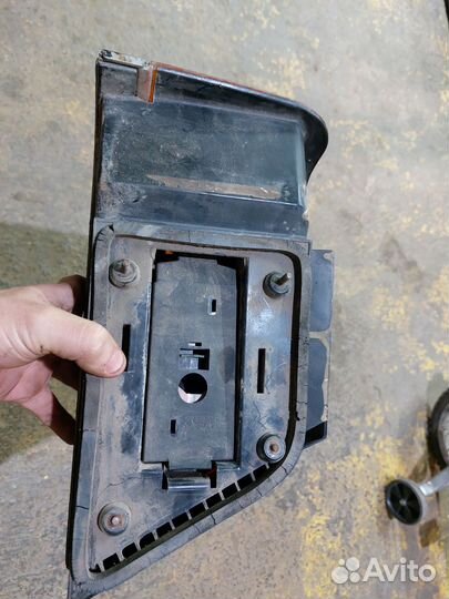 Фонарь задний правый ваз 2115