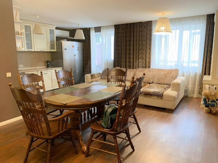 4-к. квартира, 107 м², 11/17 эт.
