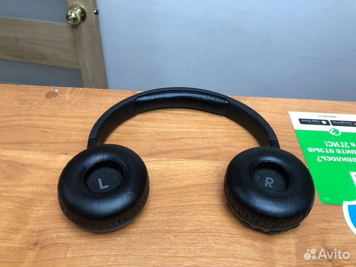 Беспроводные/проводные наушники JBL Tune 660NC