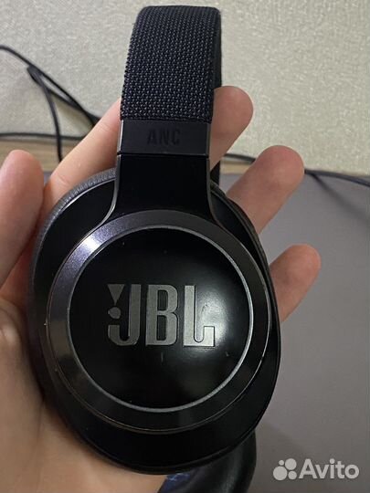 Наушники JBL Live 660 NC