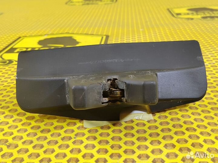 Замок багажника Nissan Primera