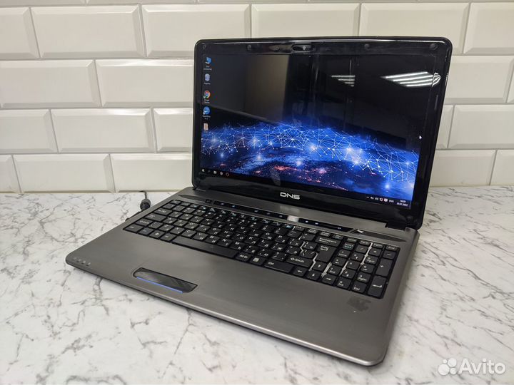 Ноутбук DNS core i3/ram 6gb