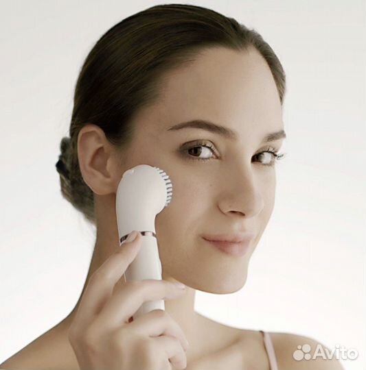 Прибор для ухода за лицом Braun новый