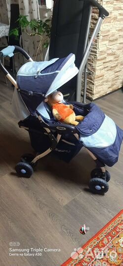 Прогулочная коляска