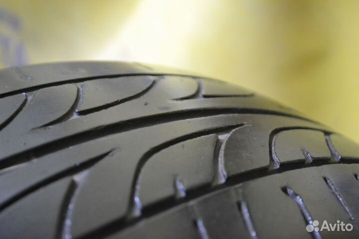 Dunlop SP Sport LM703 215/60 R16