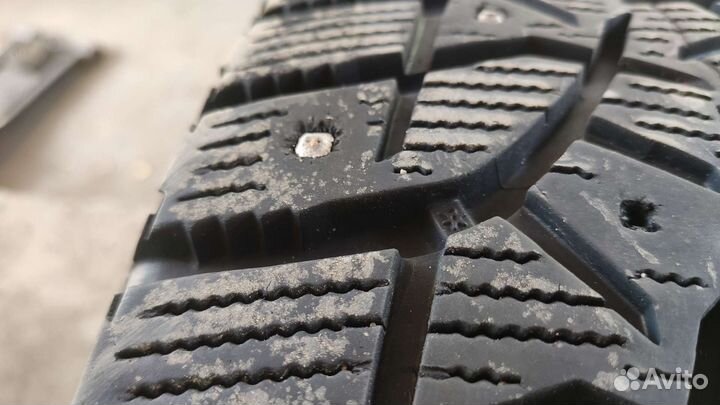 Bridgestone Blizzak Ice 215/65 R16 198