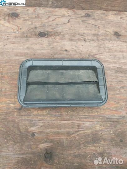 Клапан вентиляции кузова Toyota Prius 2 NHW20