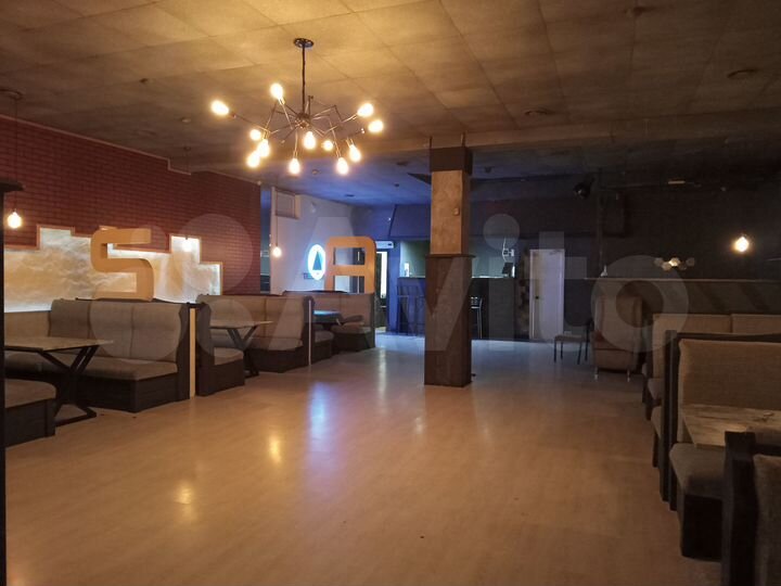 Помещение общественного питания, 300 м²