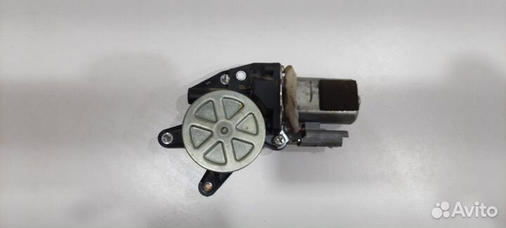 Моторчик стеклоподъемника задний правый