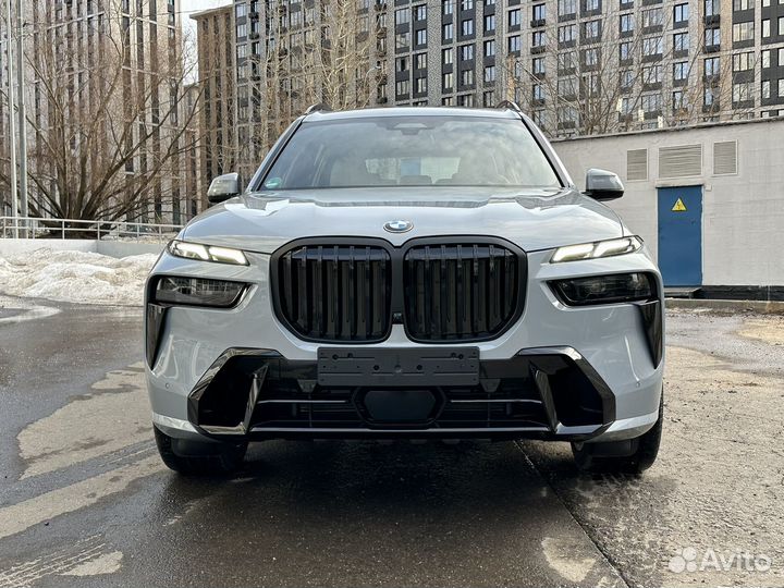 BMW X7 3.0 AT, 2024, 24 км