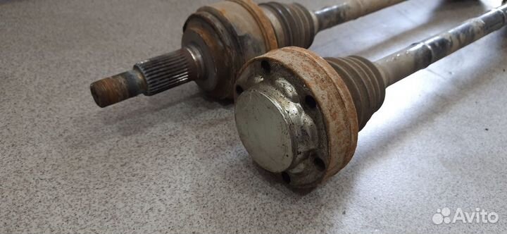 Задний привод в сборе 3.2 АКПП VR6 VW Touareg 1