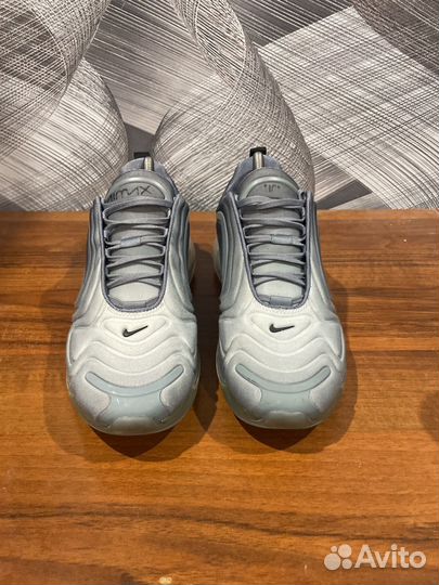 Кроссовки Nike air max 720 размер 41