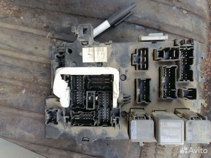 Панель предохранителей нисан примера п11