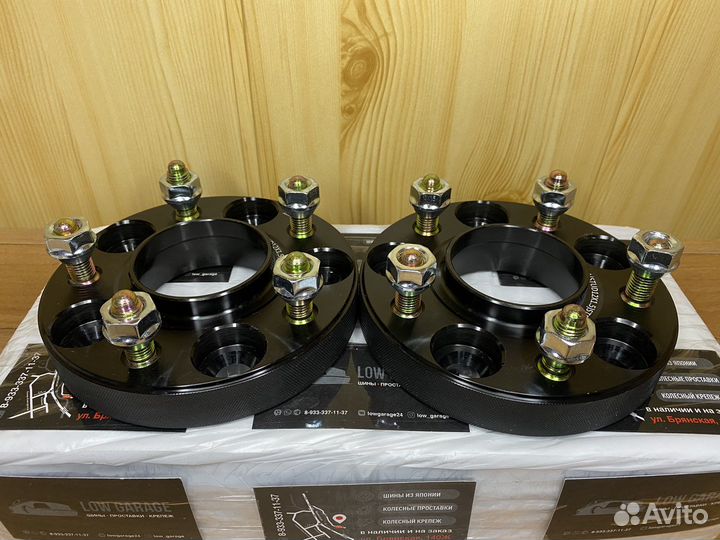 Проставки 5х114.3 25мм цо67.1 Черные с крепежом