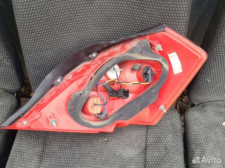 Задний фонарь Джилли Эмгранд