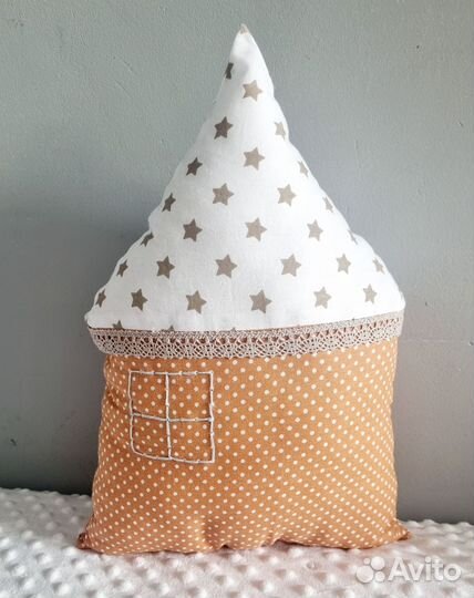 Подушка домик игрушка декор детская