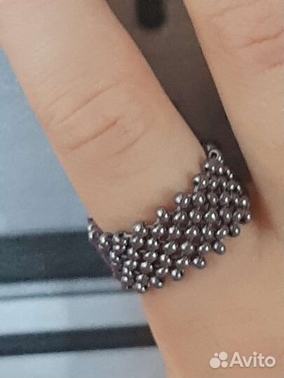 Кольцо крестиком в три ряда