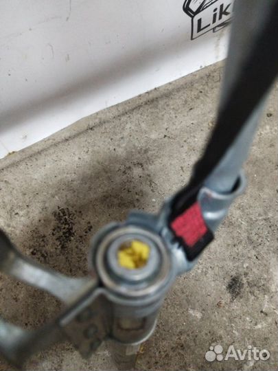 Шторка безопасности правая Mercedes S-Class W221