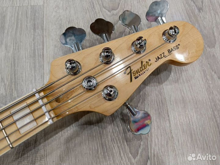 Бас гитара реплика fender 5 струн