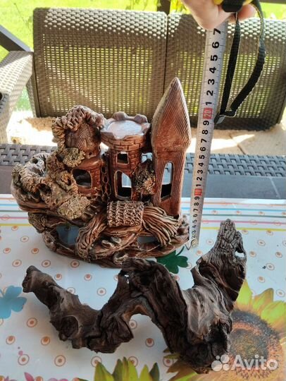 Замок для аквариума