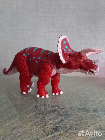 Робот динозавр