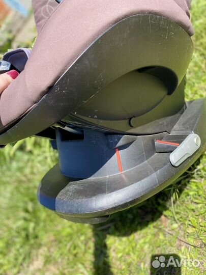 Детское автокресло от 0 maxi cosi