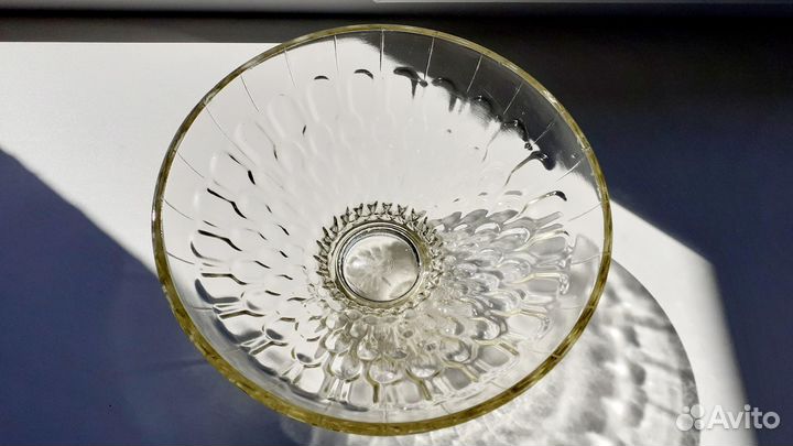 Ваза на ножке. Стекло. СССР