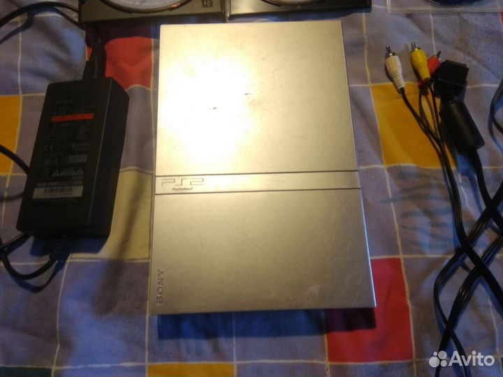Sony PS2 с двумя геймпадами slim