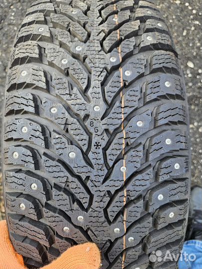 Nokian Tyres Hakkapeliitta 9 215/55 R17 98T