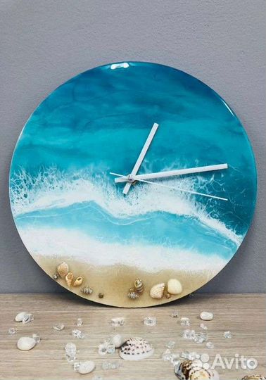 Часы из эпоксидной смолы на заказ