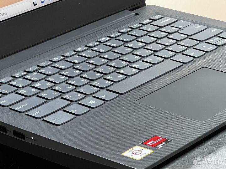 Мощный Lenovo AMD Gold 3150U/ 8OZU/ Full HD/ SSD