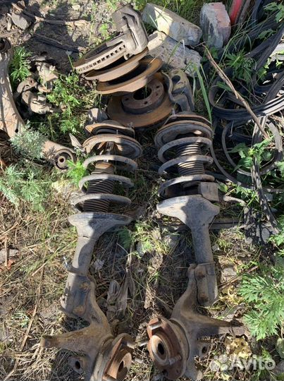 Hyundai elantra XD стойки в сборе