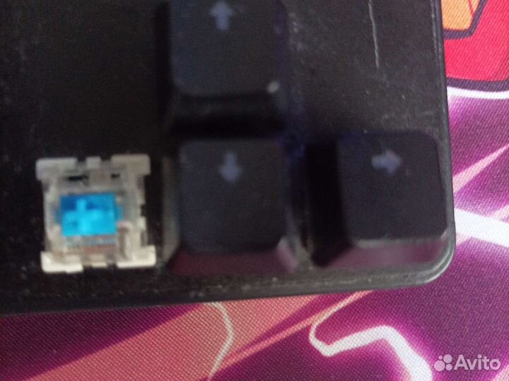 Механическая клавиатура на синих свечах