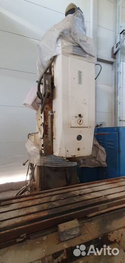 Вертикал. консольно-фрезерный станок 6Р13Ф3 с чпу