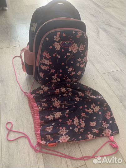 Школьный рюкзак