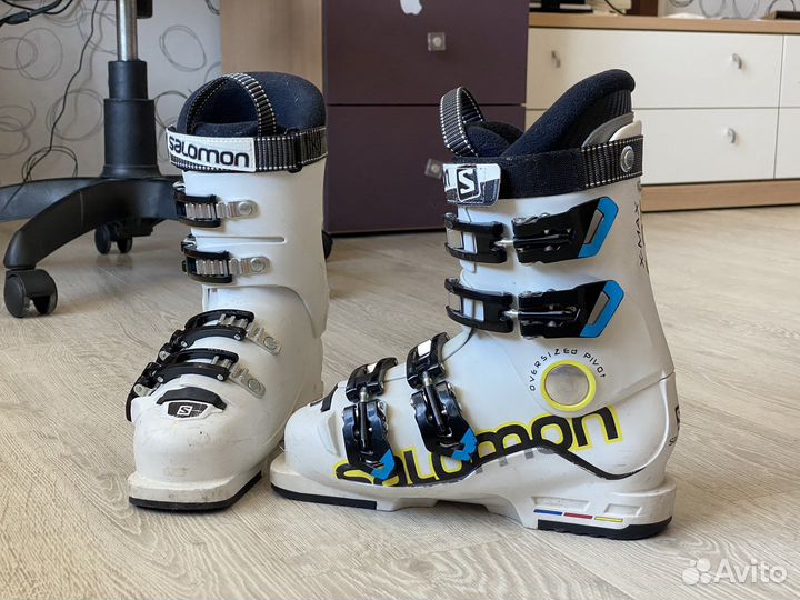 Детские горнолыжные ботинки Salamon 23 размер