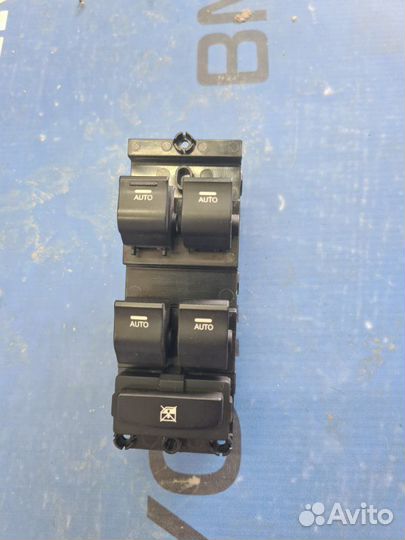 Блок управления стеклоподъемниками Hyundai I40 1