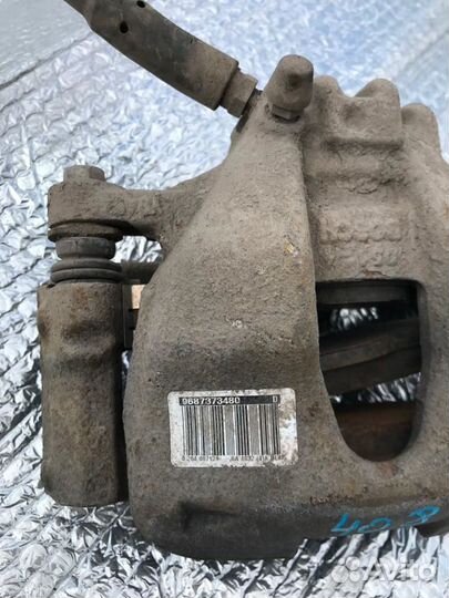 Суппорт тормозной передний правый Peugeot 408