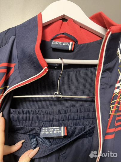 Спортивный костюм женский