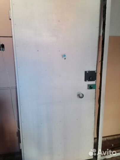 Дверь входная металлическая бу