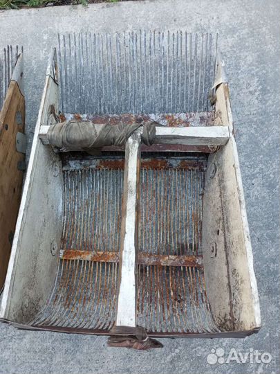 Совок для сбора ягод