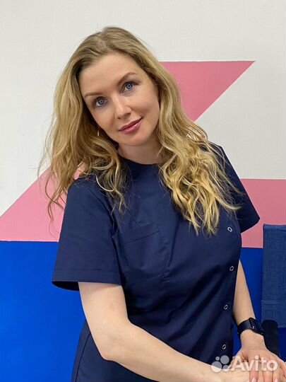 Админ студии маникюра