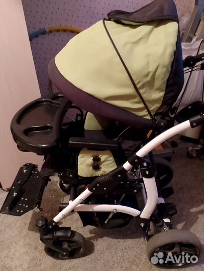 Кресло- коляска для детей -инвалидов